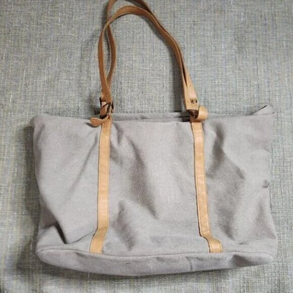 Canvas Tote Bag from Hearth & Hand {tan, blue + white interior) NWOT - Picture 1 of 1